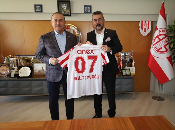 Antalyaspor Başkanı: Doğukan Sinik ile görüşüyoruz