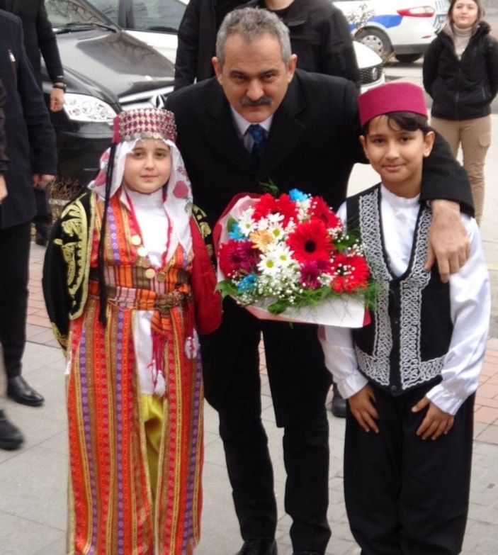 Bakan Özer: 2 bin 200 köy yaşam merkezini hizmete aldık -4