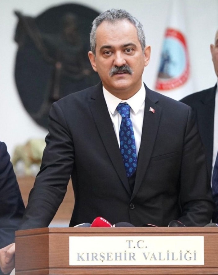 Bakan Özer: 2 bin 200 köy yaşam merkezini hizmete aldık -1