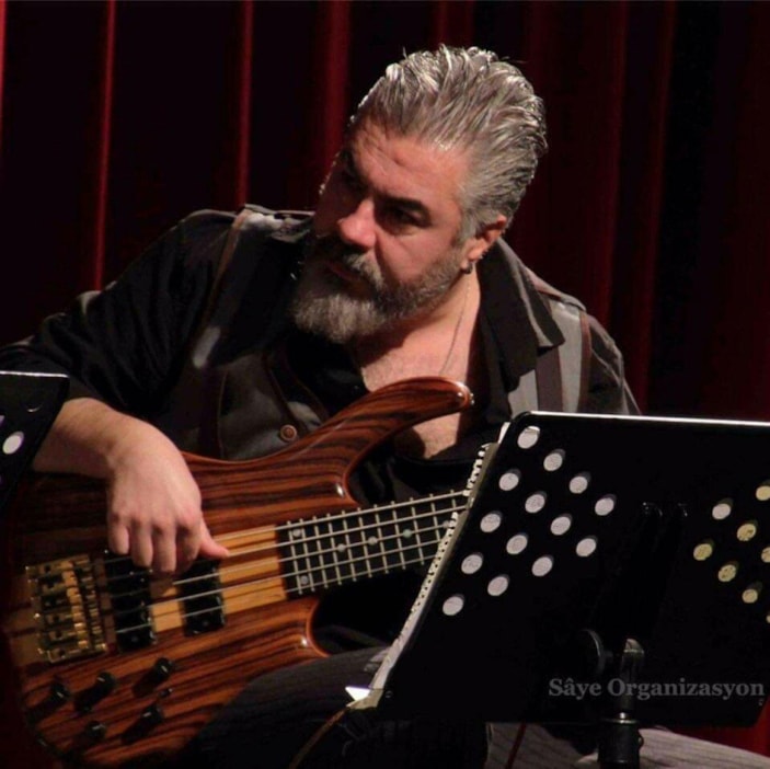 Müzisyen Hakan Yelbiz, Muğla’da yaptığı kaza sonrası hayatını kaybetti