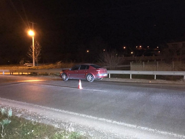 Otomobilin yaya geçidinde çarptığı kadın öldü -3