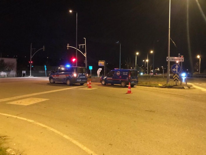 Otomobilin yaya geçidinde çarptığı kadın öldü -1