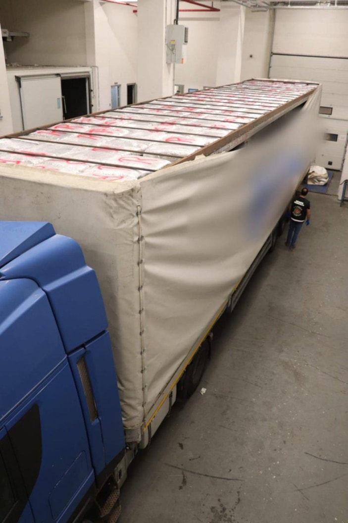 Yunanistan ülkeye geçirilmeye çalışan 603,5 kilogram esrar yakalandı