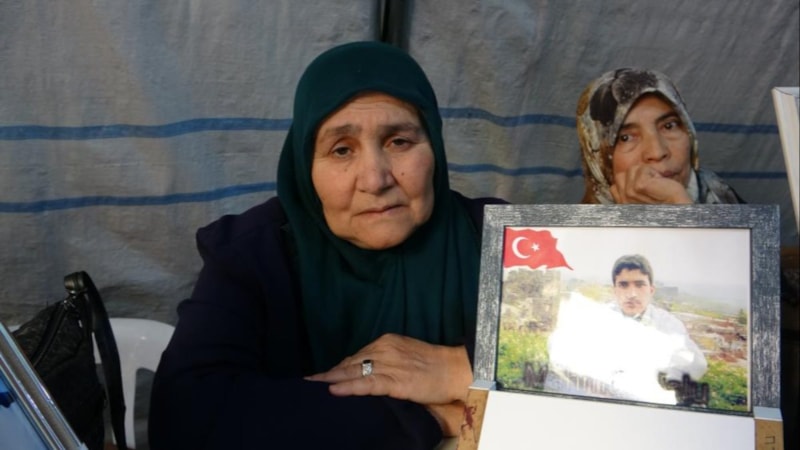 Evlat nöbeti bin 227'nci gününde