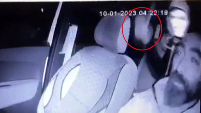 Antalya'daki taksi şoförü, taşlı saldırıya uğradı