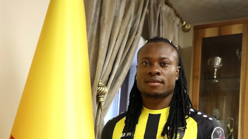 İstanbulspor, Emeka Eze'yi kiraladı