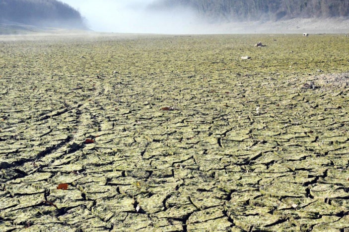 İstanbul kurudu: 2 barajın doluluk oranı yüzde 5'in altında