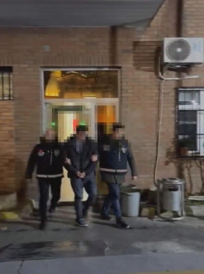 Bayrampaşa'da hava fişekle saldıran platonik aşık yakalandı