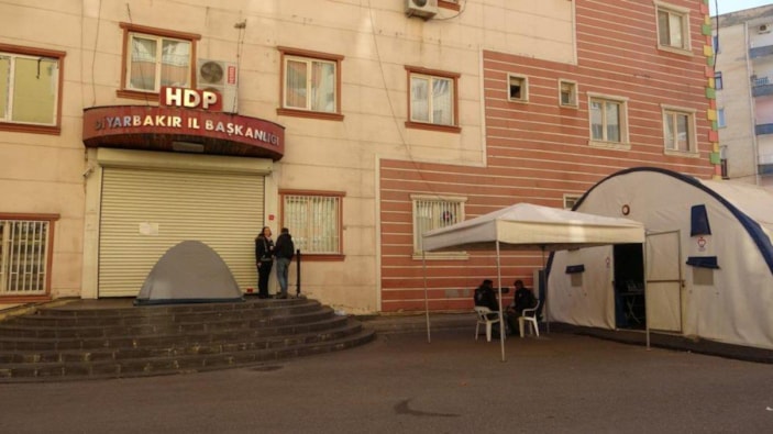 Evlat nöbeti bin 227'nci gününde