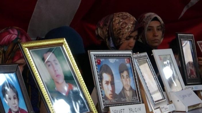 Evlat nöbeti bin 227'nci gününde