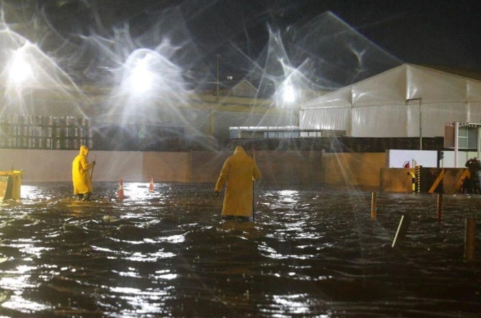 İzmir sele teslim oldu 