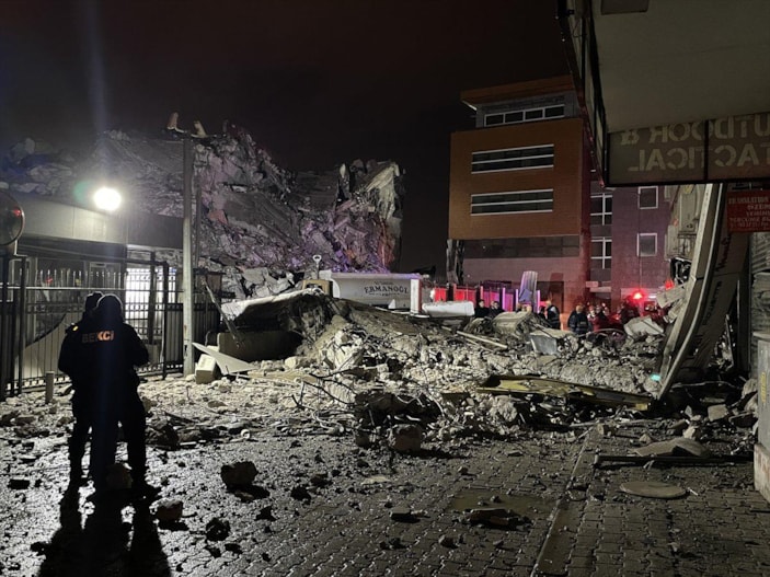 İzmir sele teslim oldu 