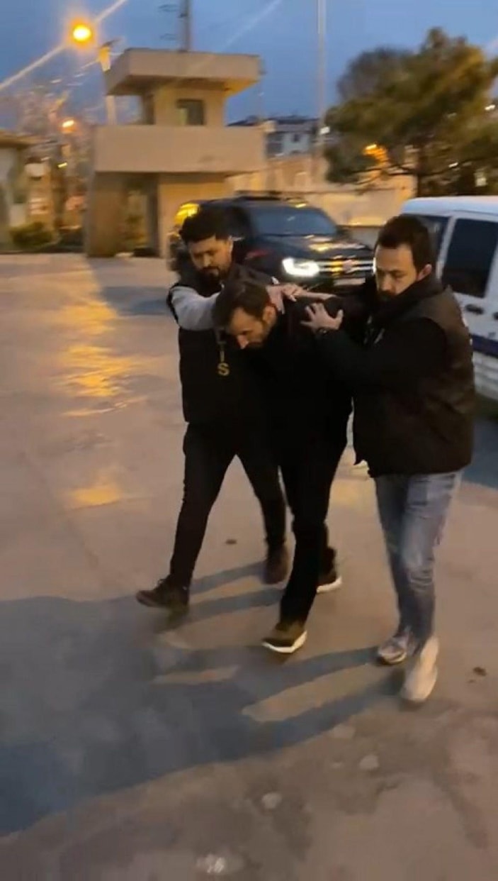 Sultangazi'de eski eşi ve komşularını dehşeti yaşatmıştı; yakalandı -2
