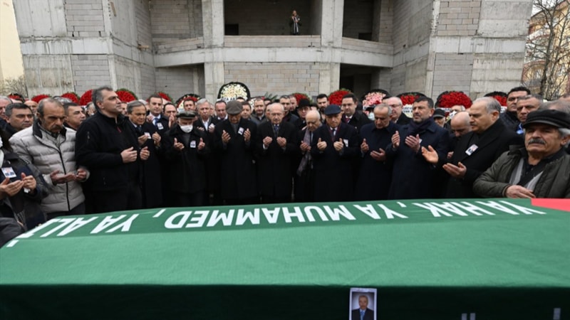 Kemal Kılıçdaroğlu'nun dayısının cenazesi toprağa verildi