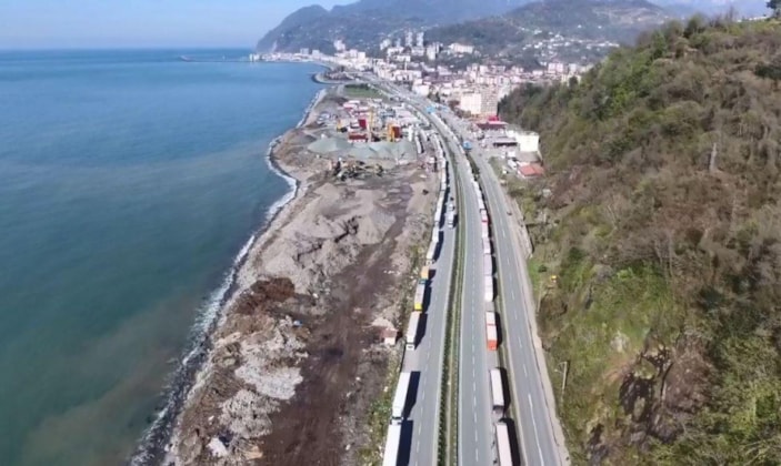 Sarp Sınır Kapısından geçtiğimiz yıl 5 milyon yolcu geçiş yaptı -6