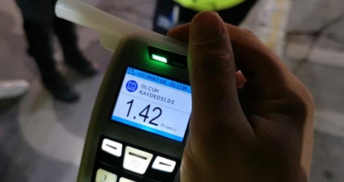 Aksaray'da ehliyetsiz ve alkollü sürücü: Benim 3 kardeşim de subay 