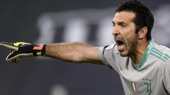 Buffon, performansıyla yıllara meydan okuyor