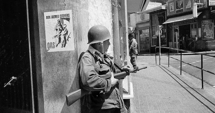 Emmanuel Macron Cezayir'den af dilemeyeceğini söyledi