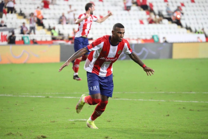 Haji Wright'ın bonservis bedeli