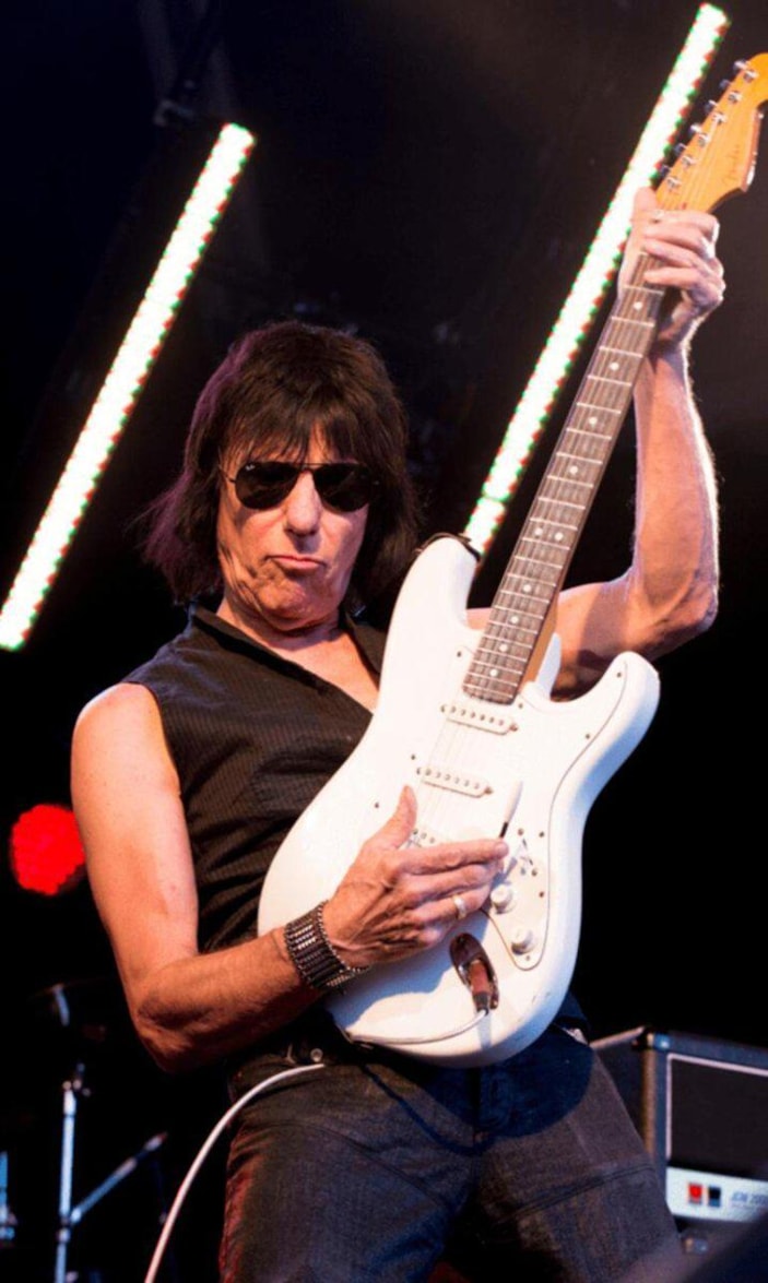 Jeff Beck hayatını kaybetti