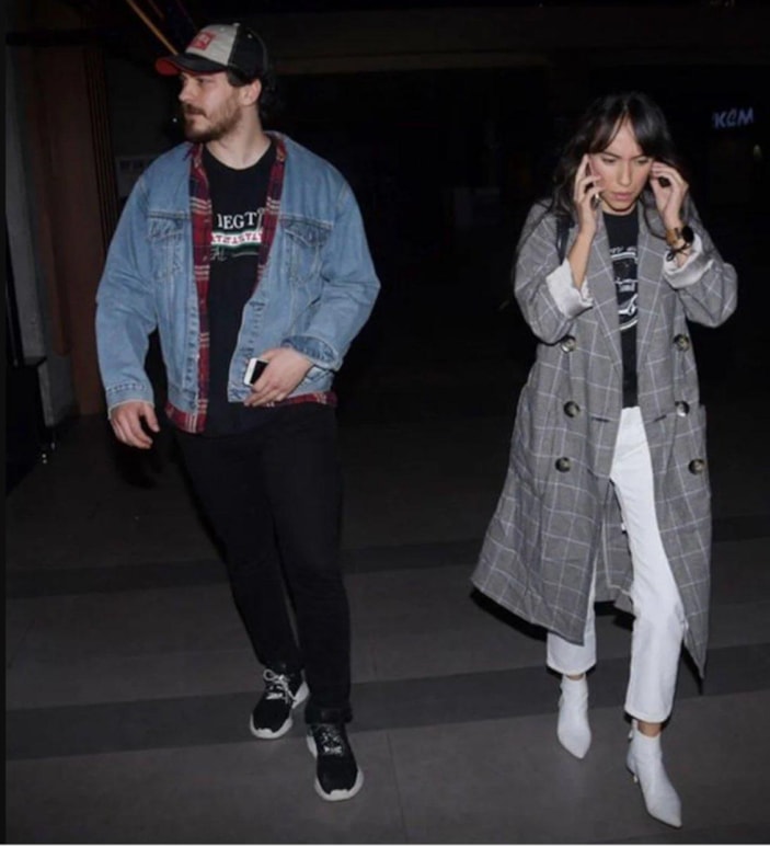 Çağatay Ulusoy ile Duygu Sarışın ayrıldı