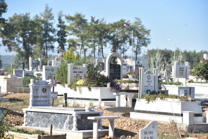 Antalya’da yabancıların 'aile mezarlığı' ilgisi -1