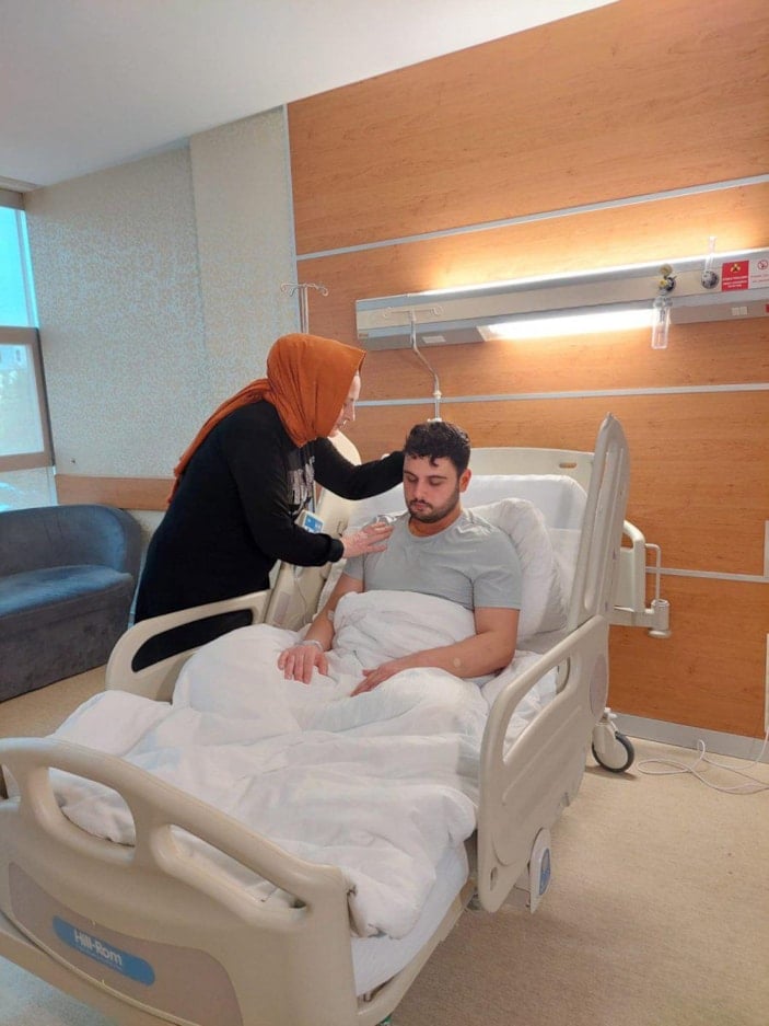 İstanbul'da, kırık dişi dil kanseri olmasına neden oldu