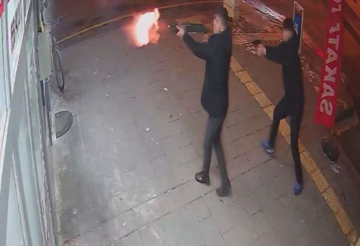 Kendilerini bıçaklayanı bir yıl sonra vurdular -1