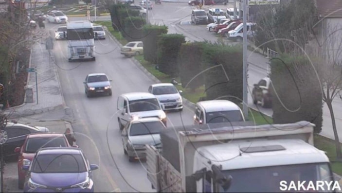Sakarya'da dikkatsizlik ve kural ihlalleri beraberinde kaza getirdi