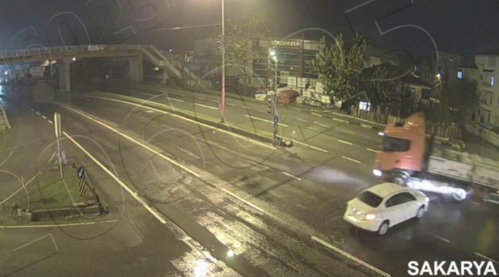 Sakarya'da dikkatsizlik ve kural ihlalleri beraberinde kaza getirdi