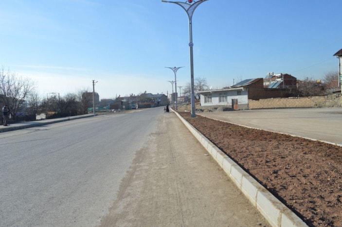 Uzlaşma sağlanamayınca 600 metrekarelik ev yol ortasında kaldı -6