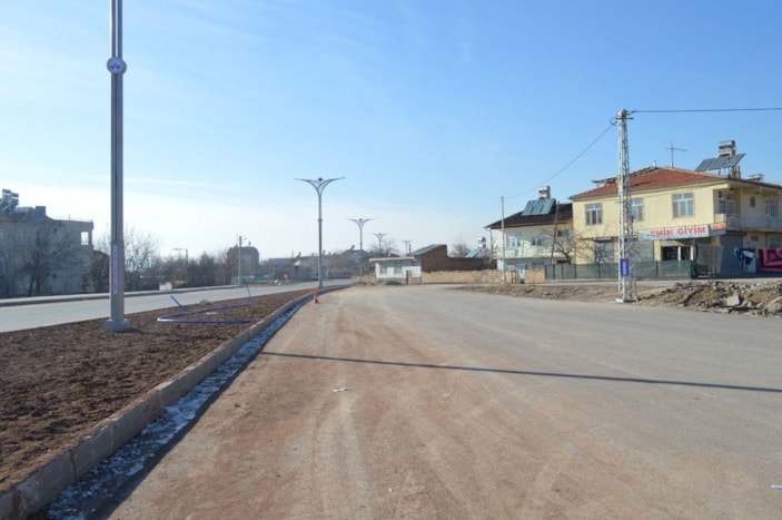 Uzlaşma sağlanamayınca 600 metrekarelik ev yol ortasında kaldı -8