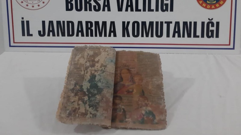 Bursa'da el yazması Tevrat'ı 5 milyon dolara satacaktı, yakalandı