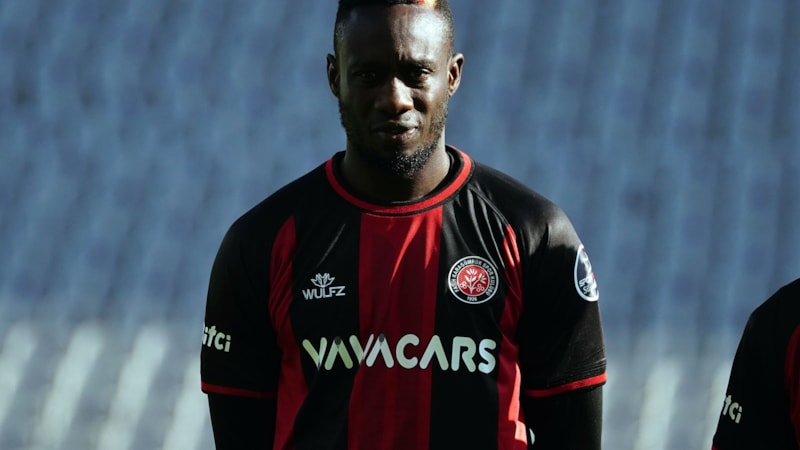 Mbaye Diagne, küllerinden doğdu