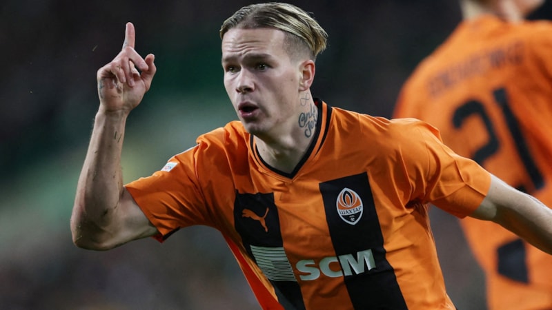 Chelsea'den Arsenal'e 100 milyon euroluk çalım