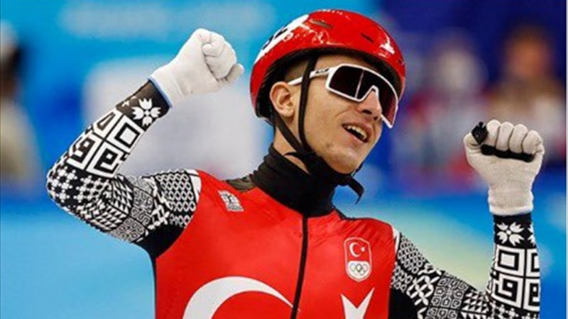 Furkan Akar'dan tarihi madalya