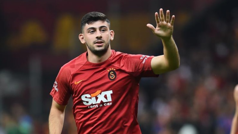 Okan Buruk'tan Yusuf Demir'e 'hazır ol' mesajı