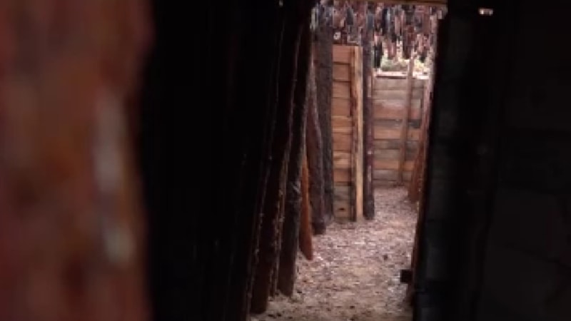 Ukrayna Belarus sınırında hendek kazıldı