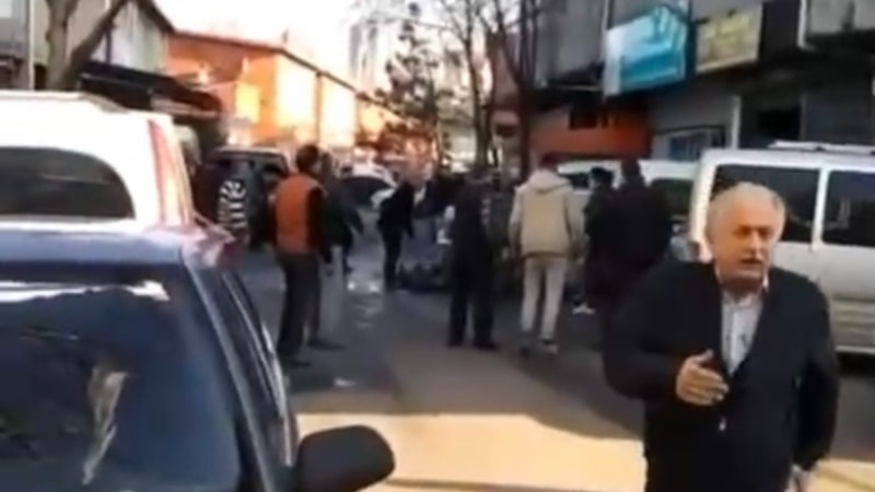 Ümraniye’de, oto sanayide silahlı çatışma anları kamerada