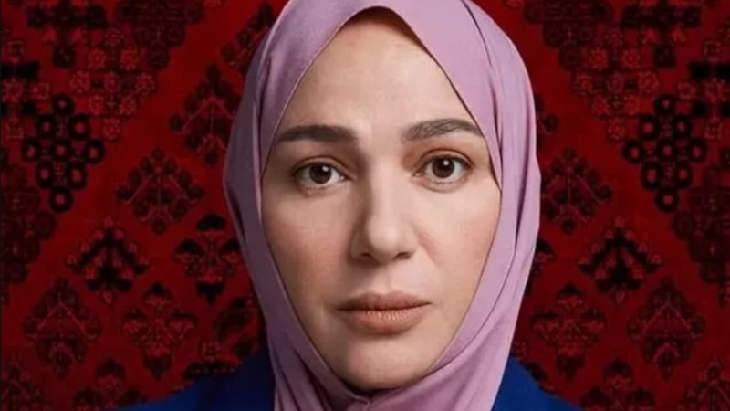 Doktorlar'ın Zenan'ı Melike Güner başörtüsü taktı