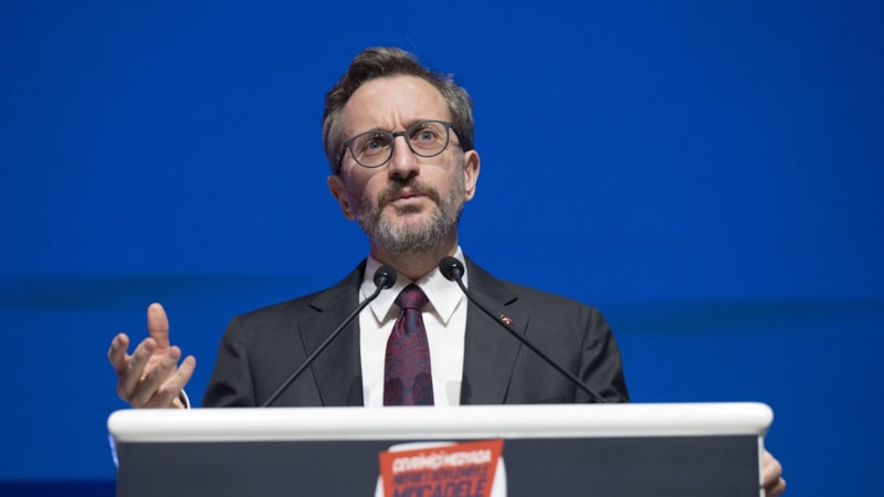 Fahrettin Altun dindar kesimin yoğun nefret söylemine uğradığını belirtti