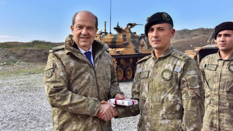 Ersin Tatar'dan Kıbrıs Türk Barış Kuvvetleri'ne ziyaret