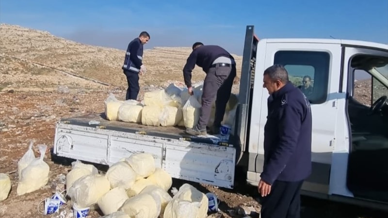 Şanlıurfa'da 1 ton 260 kilo küflenmiş tereyağı ele geçirildi