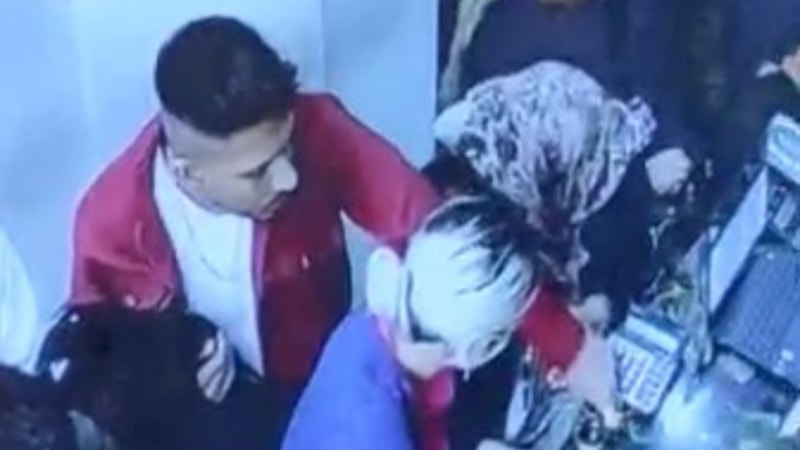 Antalya'da kayınvalide ve gelininin dalgınlığı pahalıya mal oldu