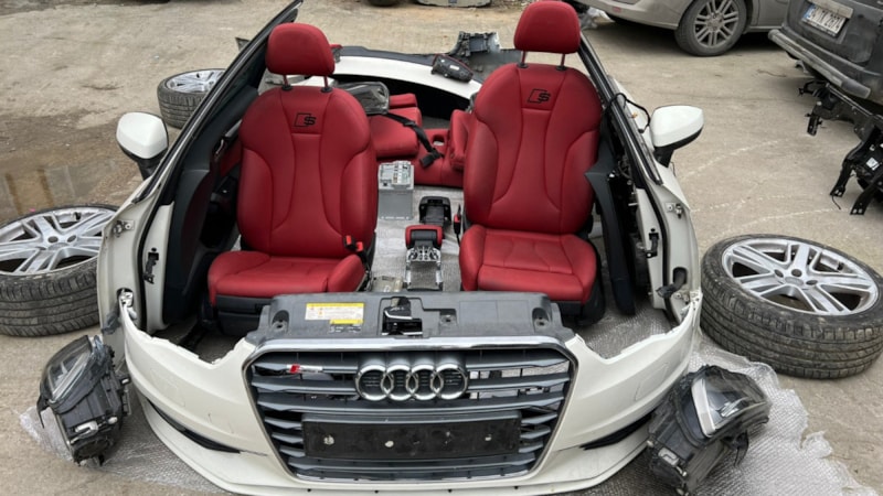 İstanbul'da eski otomobilini çalıp parçalattı