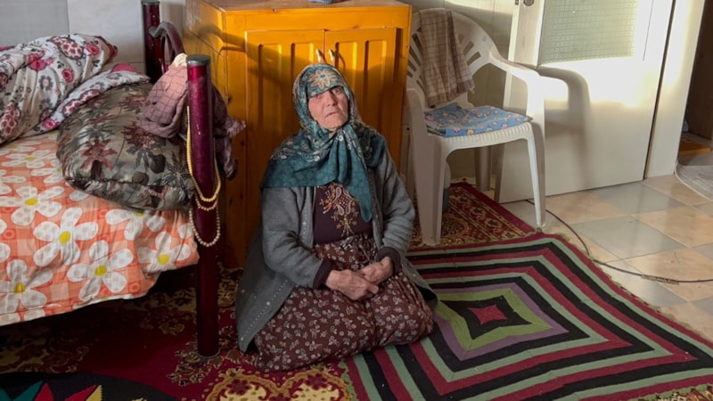 Afyonkarahisar'daki hırsızlar yaşlı kadına işkence etti