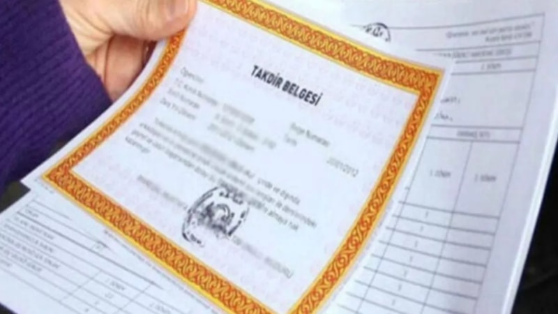 2023 Öğretmenlere özel karne görüşleri sözleri! İlkokul, ortaokul ve lise öğretmenlerine özel karne sözleri