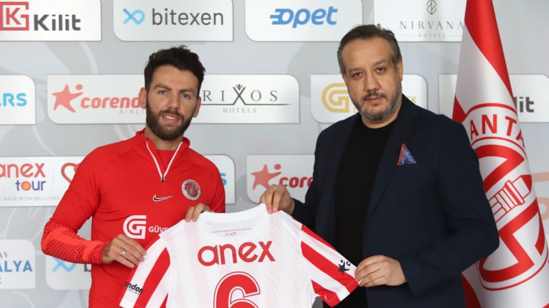 Erdal Rakip, Antalyaspor'a transfer oldu