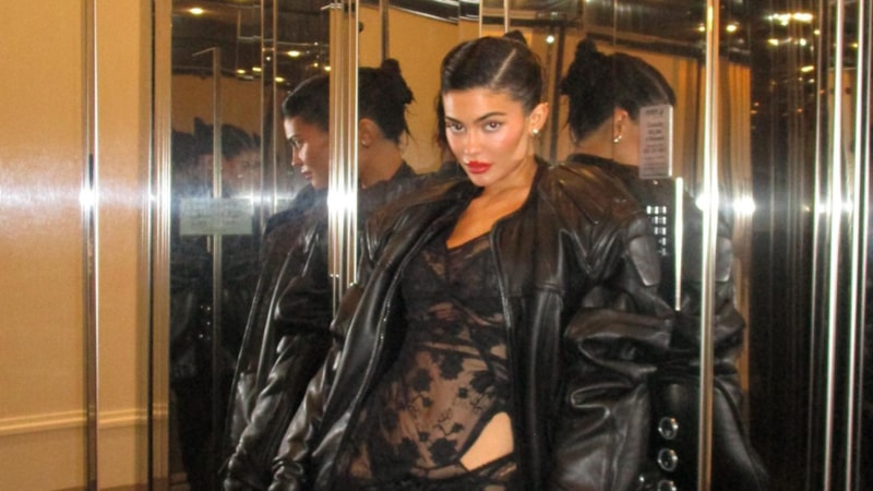 Kylie Jenner, oğlunun adını değiştirdi