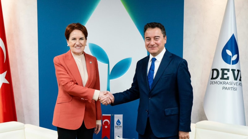 Meral Akşener'den Ali Babacan'a ziyaret